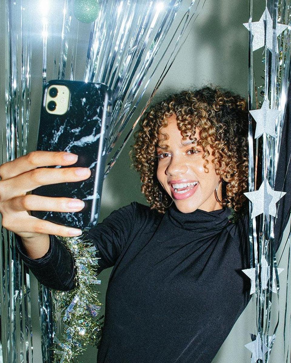 Black Pearl | Classic Black Marble Samsung Case - Image 6