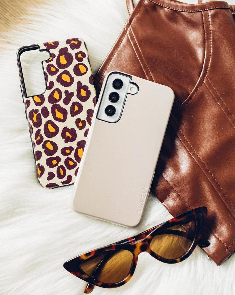 Taupe on Nude - Image 7